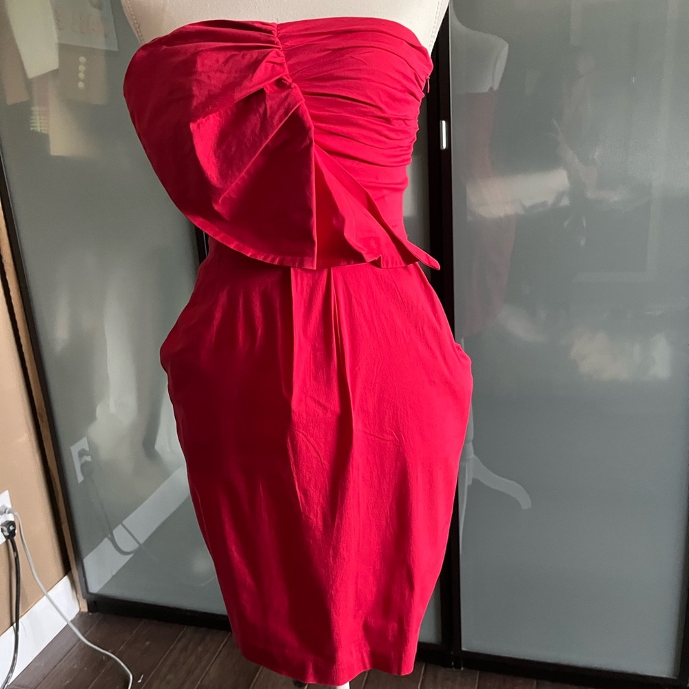 Elegant Red Strapless Dress